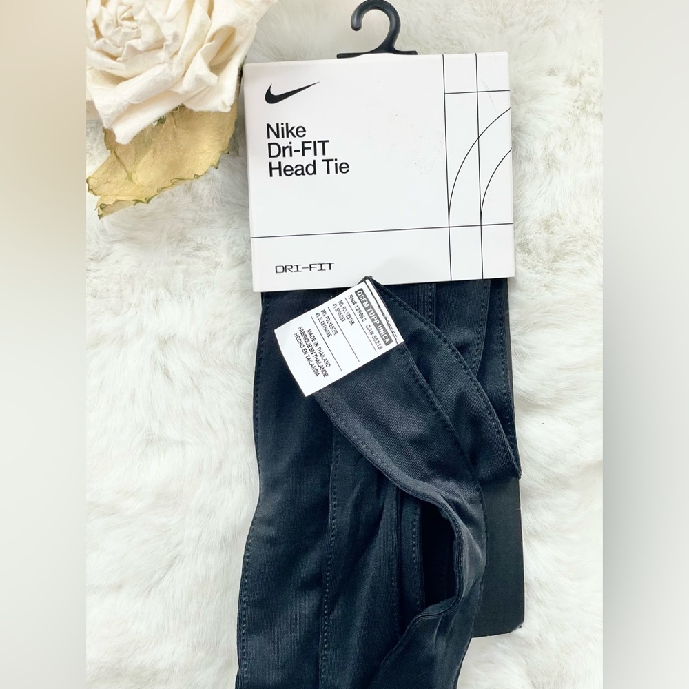 New w/tags NIKE DRI-FIT BANDANA HEAD TIE UNISEX• BLACK WITH NIKE SWOOSH IN WHITE - Picture 3 of 3